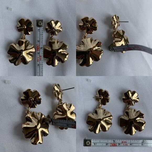 ✨HP✨Banana Republic
Gold Earrings✨  - Picture 6 of 7